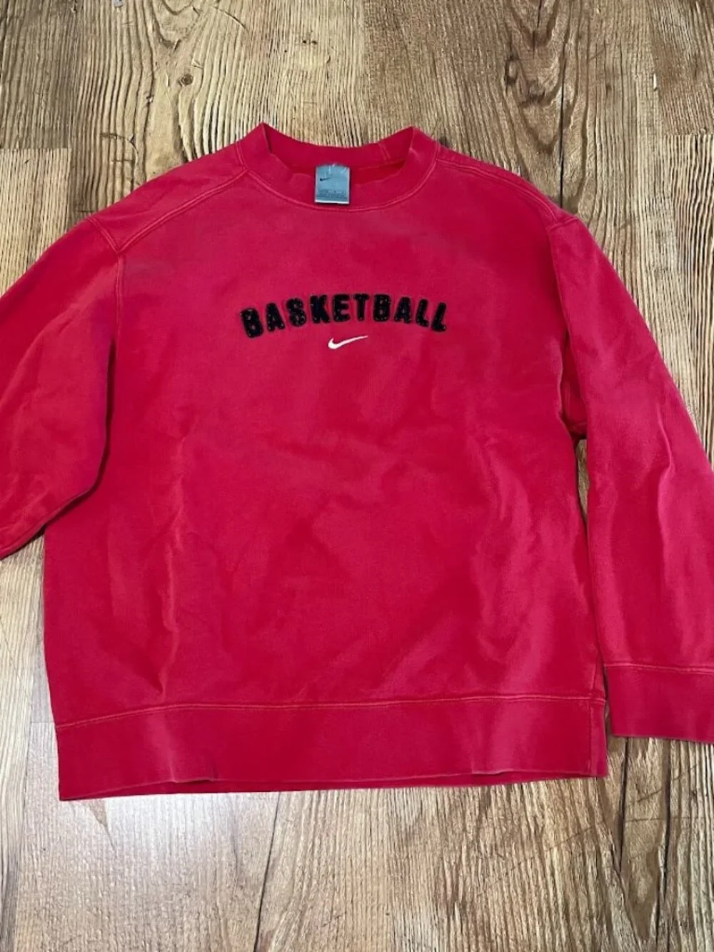 Nike Basketball Sweatshirt, Red, Youth Large (14/16)